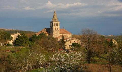 Saint-Etienne-de-Fontbellon