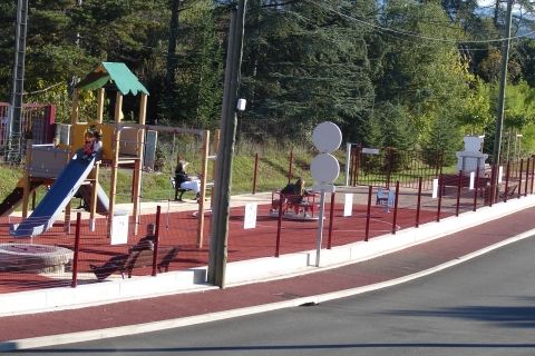 Aire de Jeux " les Champs "