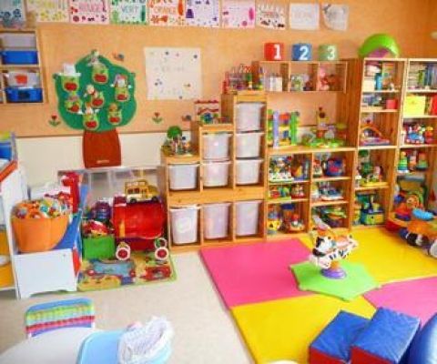 Assistantes maternelles